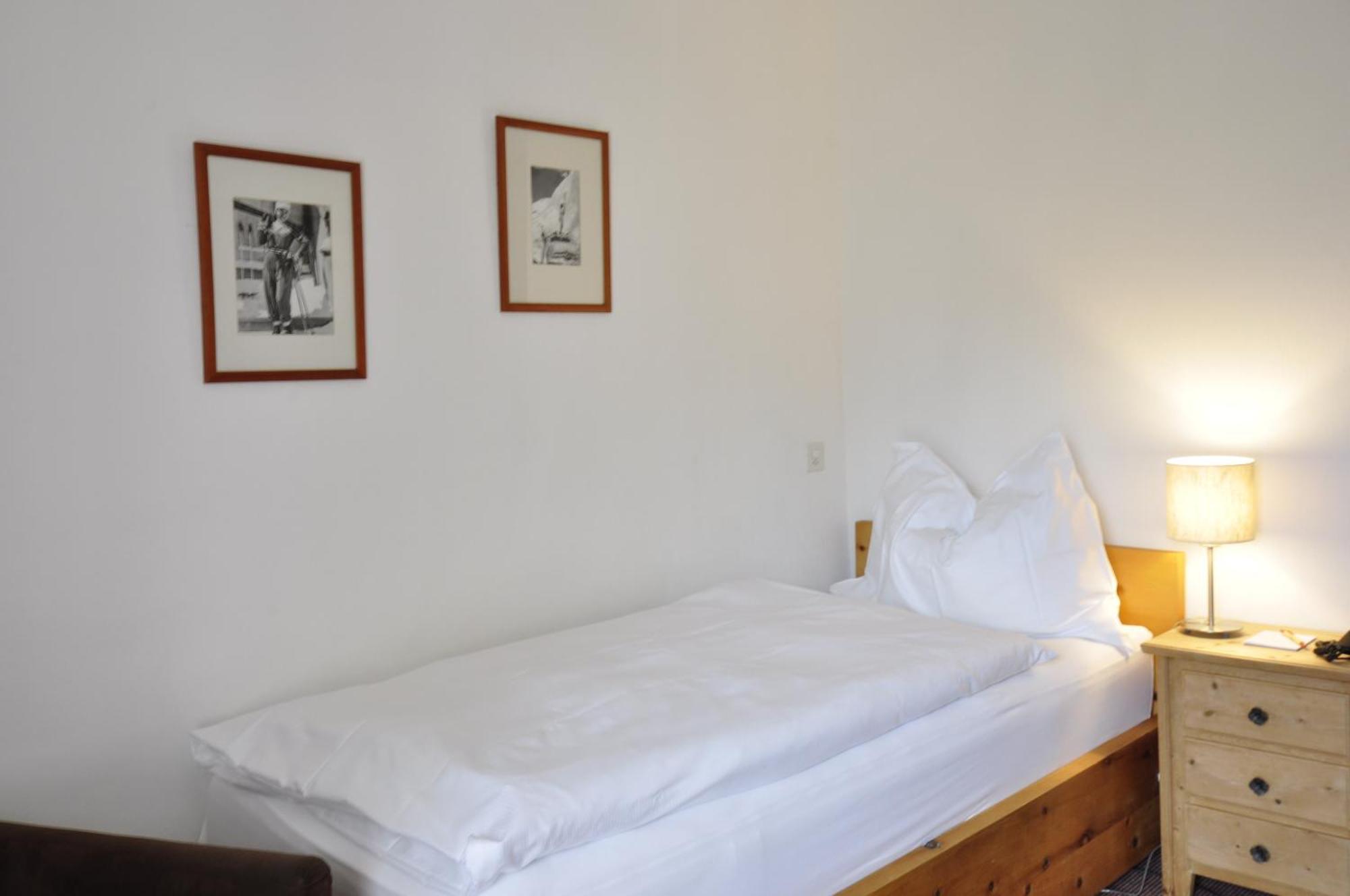 Hotel Bernina 폰트레시나 외부 사진