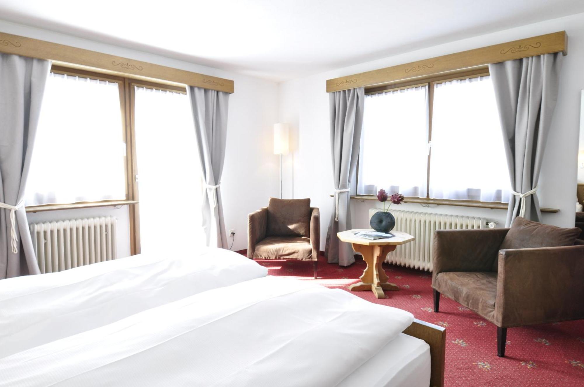Hotel Bernina 폰트레시나 외부 사진
