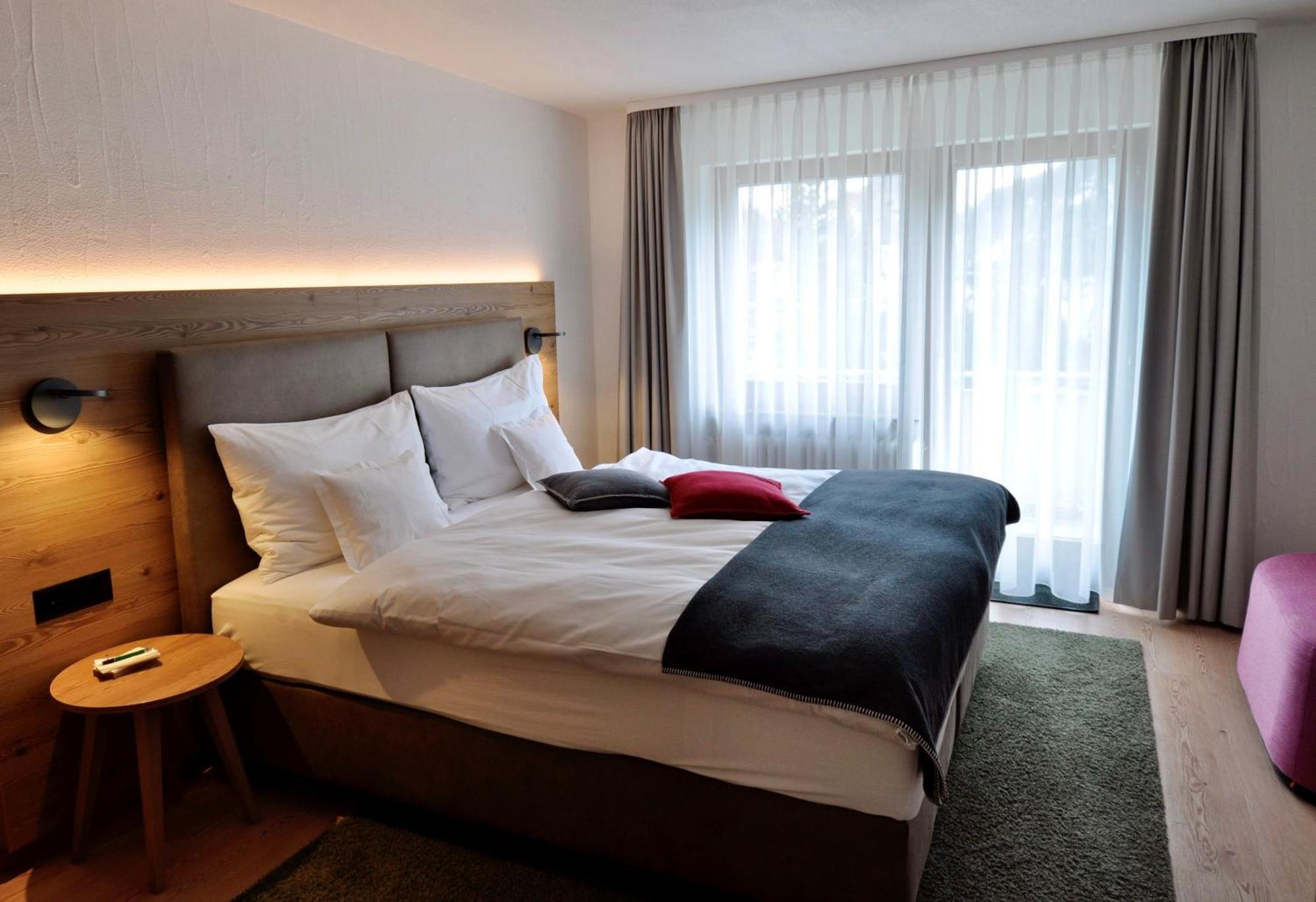 Hotel Bernina 폰트레시나 외부 사진