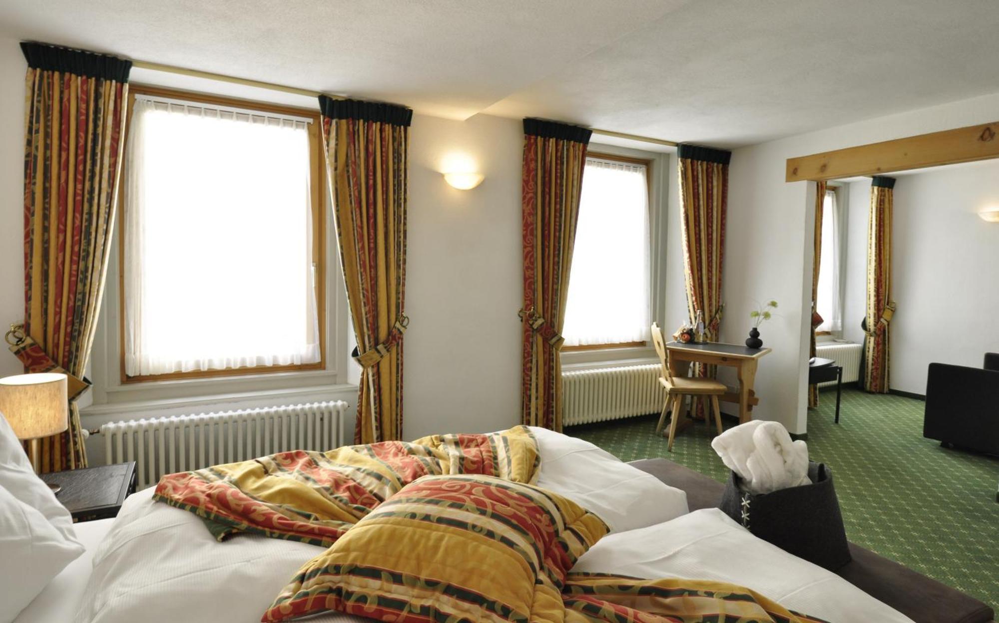 Hotel Bernina 폰트레시나 외부 사진