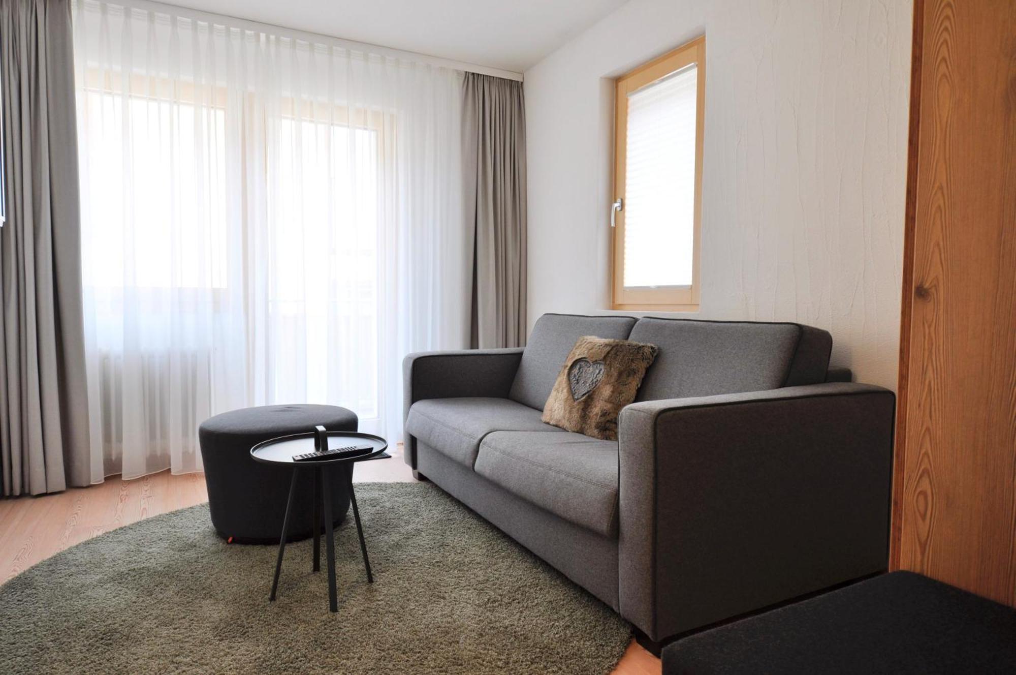 Hotel Bernina 폰트레시나 외부 사진