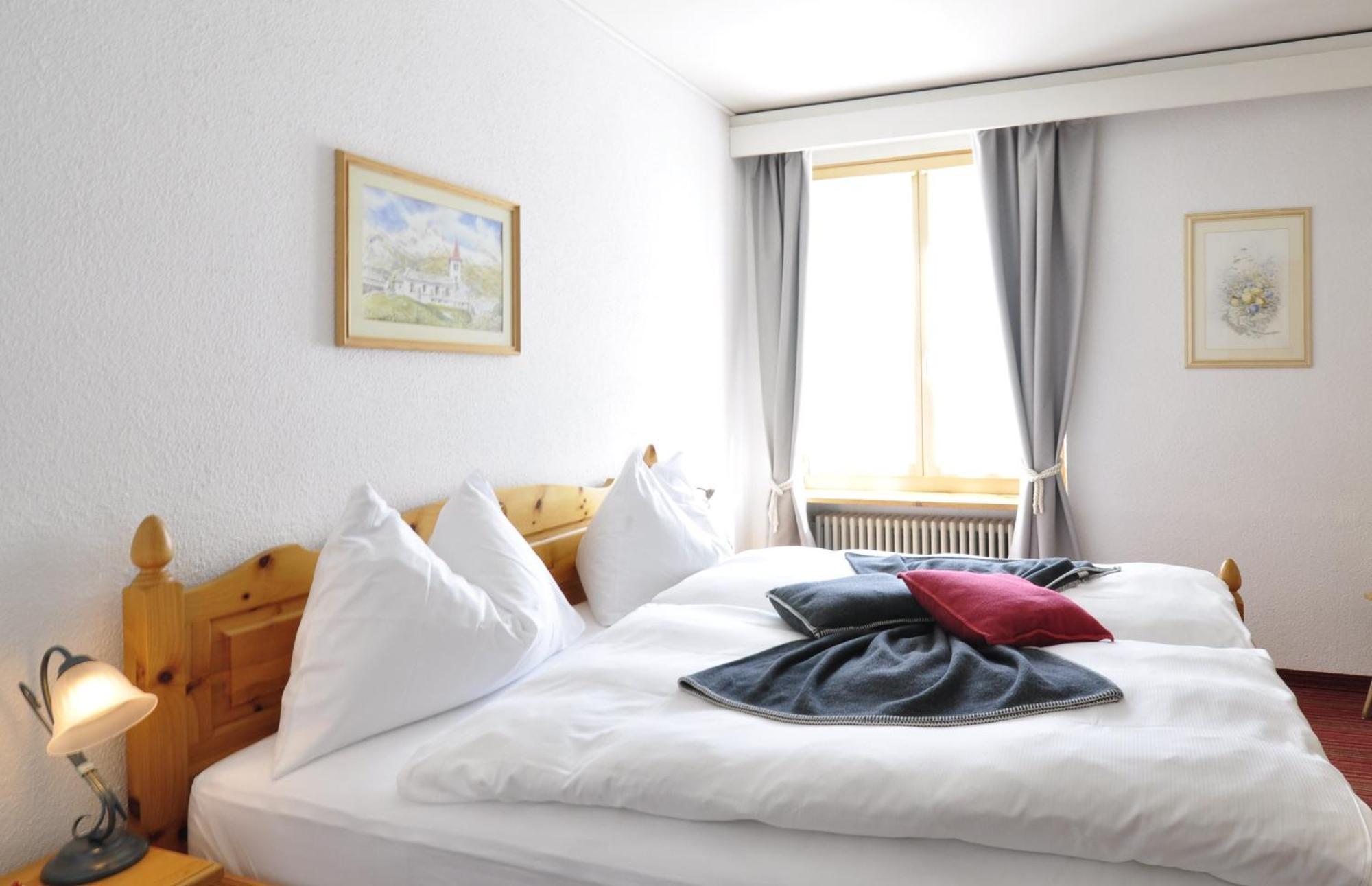 Hotel Bernina 폰트레시나 외부 사진