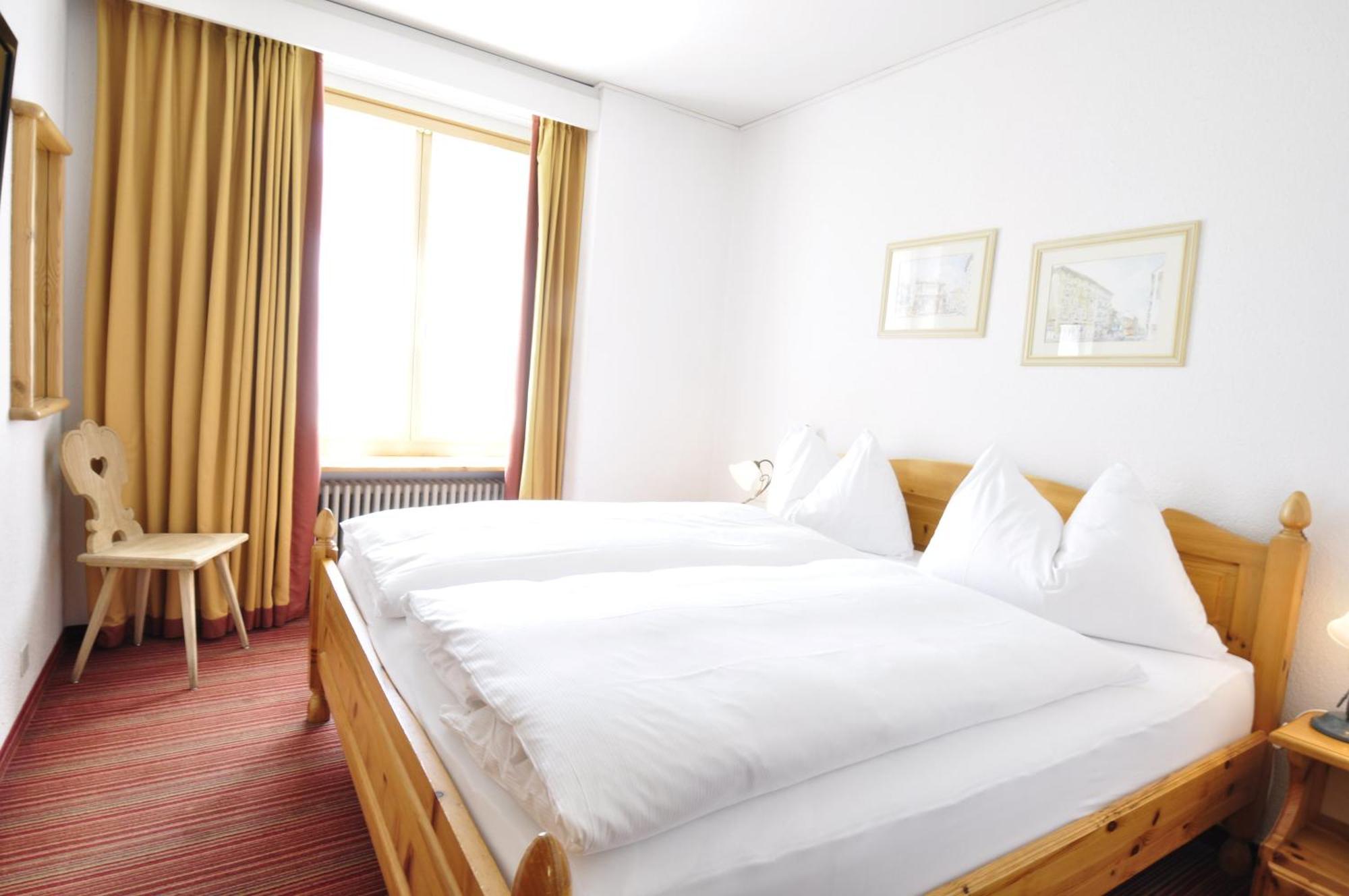 Hotel Bernina 폰트레시나 외부 사진