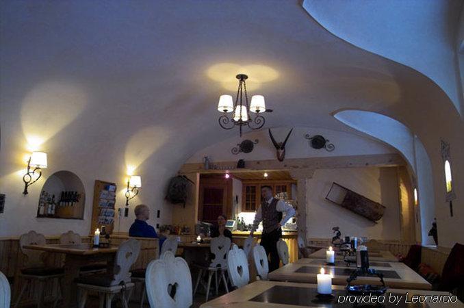 Hotel Bernina 폰트레시나 레스토랑 사진