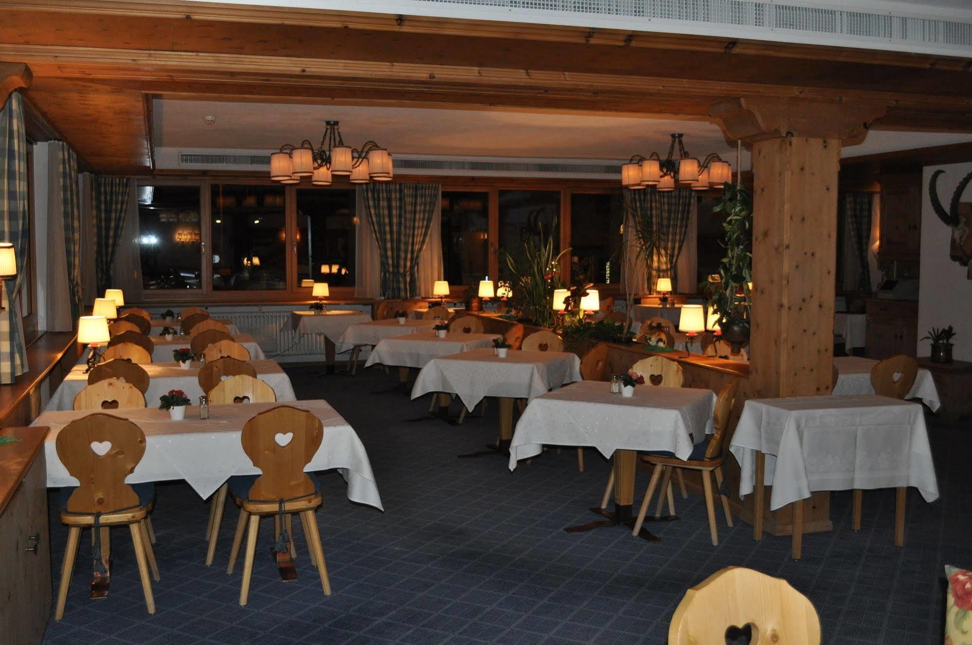 Hotel Bernina 폰트레시나 외부 사진